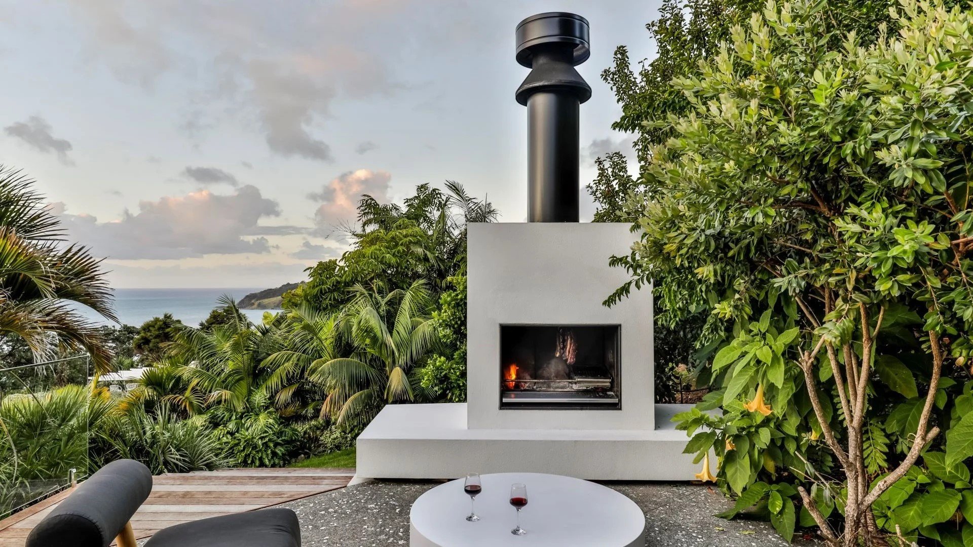 EK Series Outdoor Fireplace Kitchen